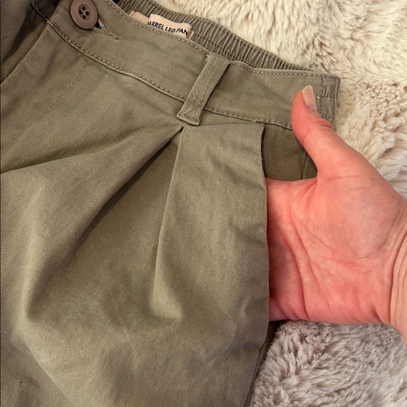 BCBGeneration High Rise Barrel Leg Khakis - Picture 7 of 7